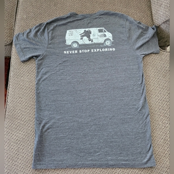The North Face Classic Tee Shirt Men Sz L Gray Logo Short Sleeve Athleisure - Picture 9 of 13
